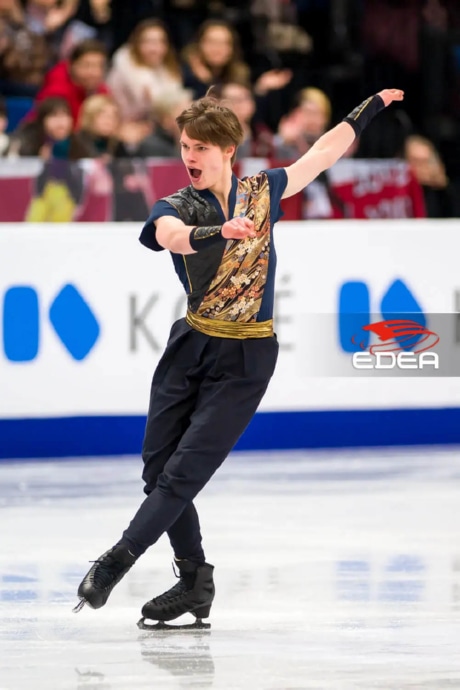 Ice Gallery Skates U.S.